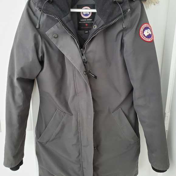 Canada Goose - Picture 2 of 3